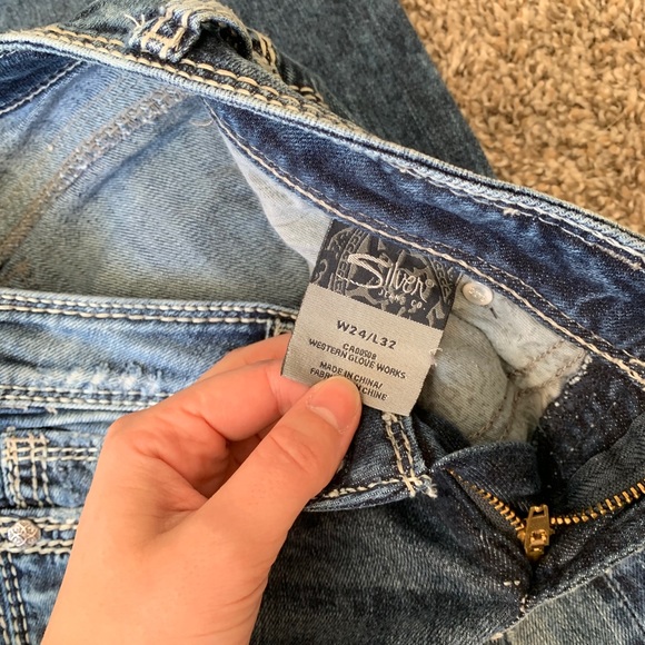 Jeans - Picture 3 of 4